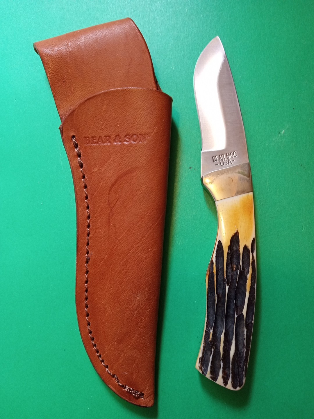Bear and Son Cutlery USA India Stag Fixed Blade Knife NOS Box and Sheath