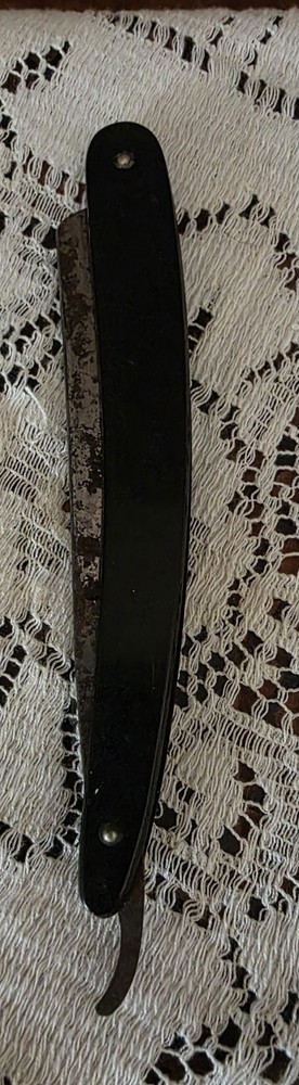 Antique Straight Razor Difficult To Identify