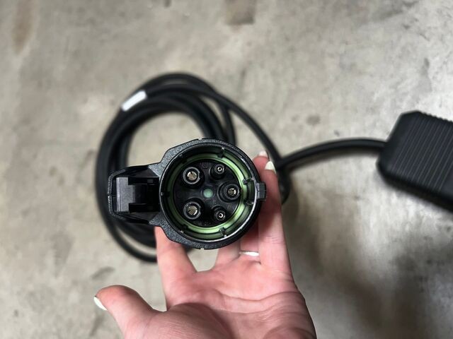 Genuine GM Charge Cable 85775040