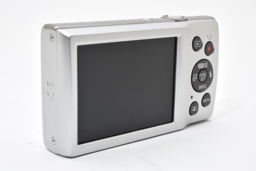 Canon IXY 200 Compact Digital Camera Silver Excellent Condition