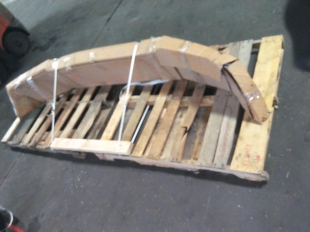GMC C4500 / C5500 Bumper
