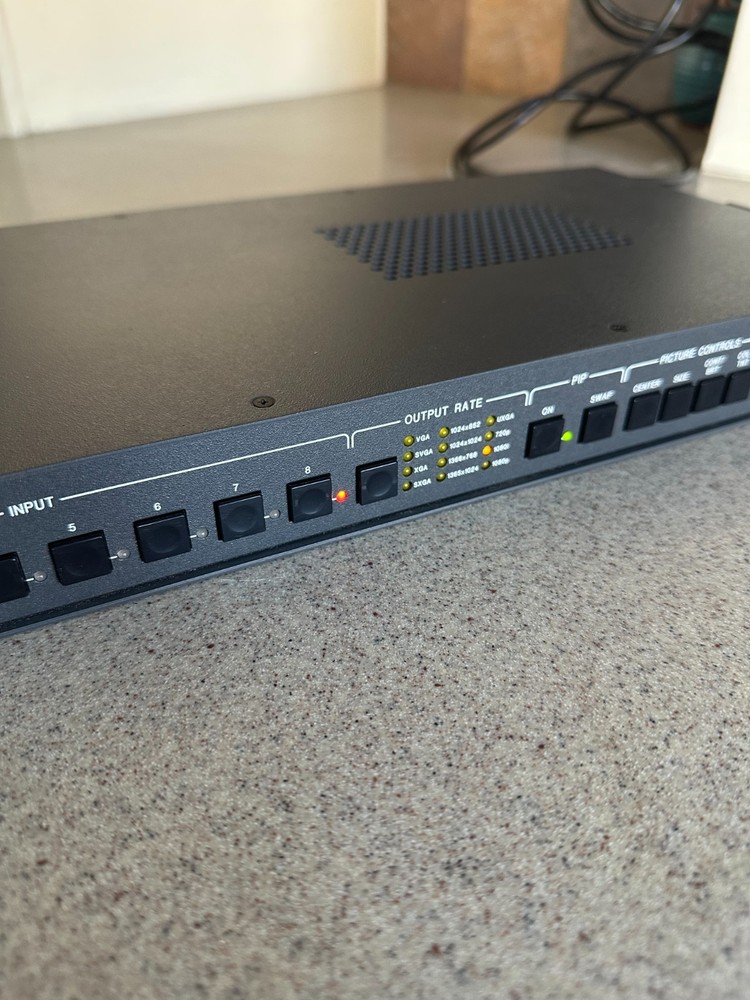 Extron IN1508 Video Switcher, Scaler, Rack Mount, Remote Control