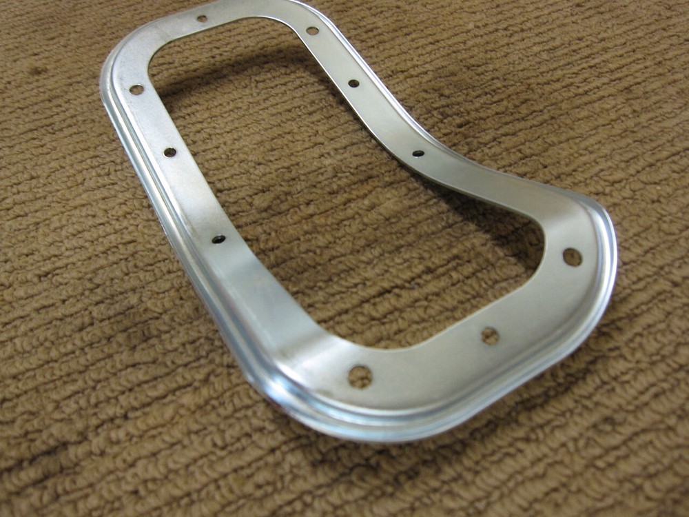 68-72 CHEVELLE 4 SPEED CONSOLE BOOT RETAINING RING