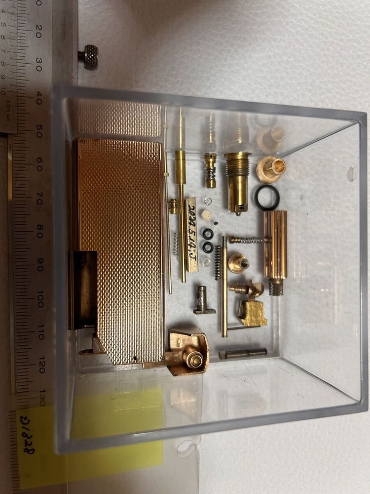 Overhauled Dunhill Rollagas lighter gold with box