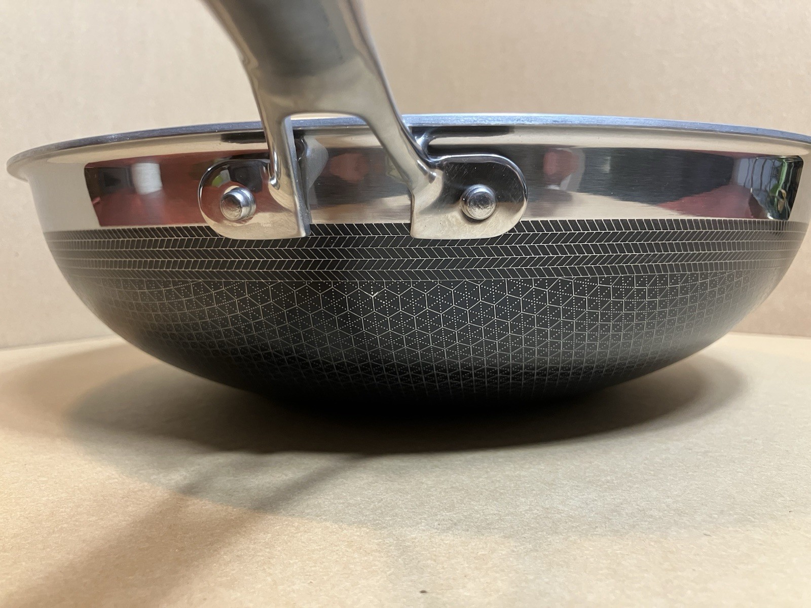 Hexclad Hybrid Cookware Nonstick 12" Wok (Stainless Steel Hybrid) NO LID