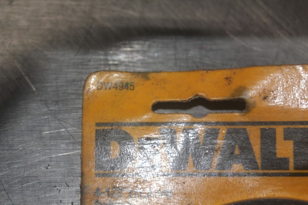 DeWalt High Performance Fiber Disc Backing Pad DW4945