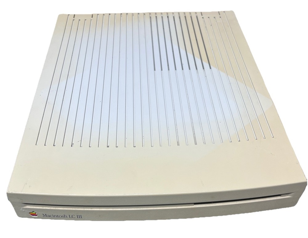 Apple Macintosh LC III Computer 1993 Model: M1254  POWERS ON- READ DESCRIPTION