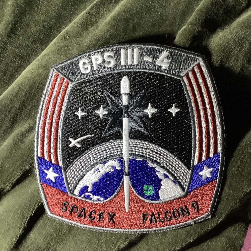 FALCON 9 AUTHENTIC SPACEX SPACE-X EMPLOYEE ONLY PATCH GPS III - 4