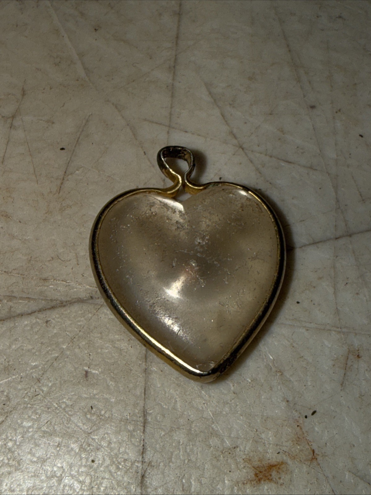 VICTORIAN NOUVEAU ACRYLIC PLASTIC HEART GOLD FILLED GF SEED FLAKE CHARM