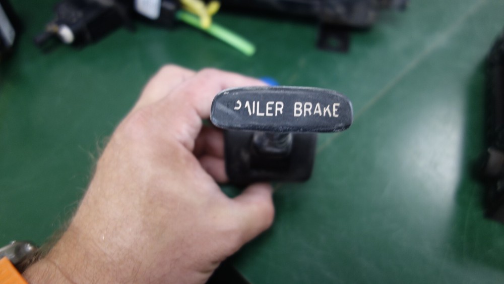 Bendix Trailer Brake Switch K024934
