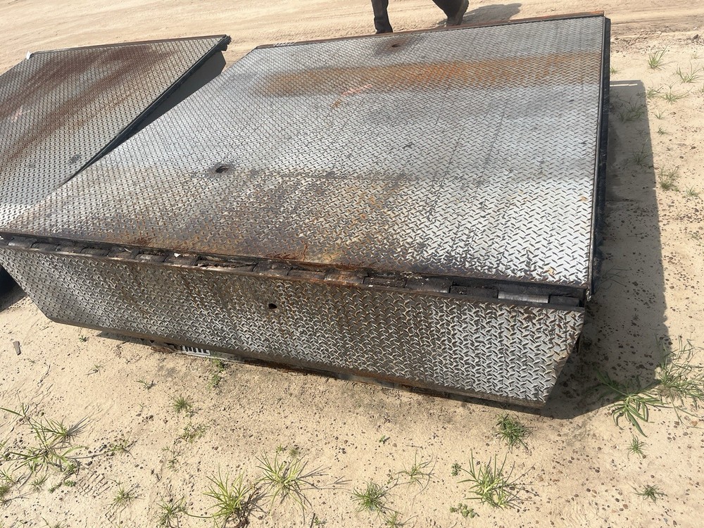 Rite Hite DOCK LEVELER Loading dock plate, ramp