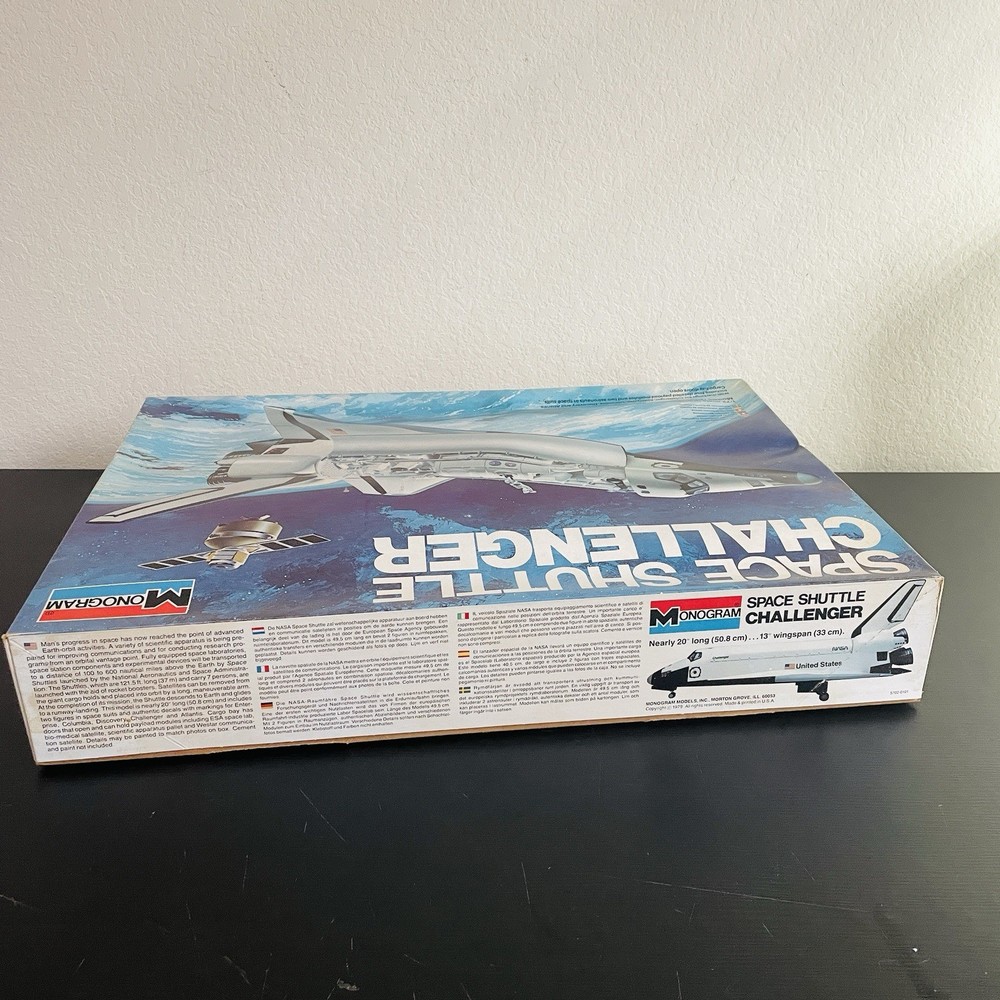 Monogram Space Shuttle Challenger 1/72 Model Kit #5702 One Piece Missing