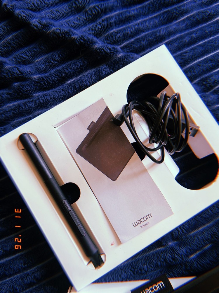 Wacom Intuos S Wireless Drawing Graphics Tablet - Black | EXCELLENT CONDITION