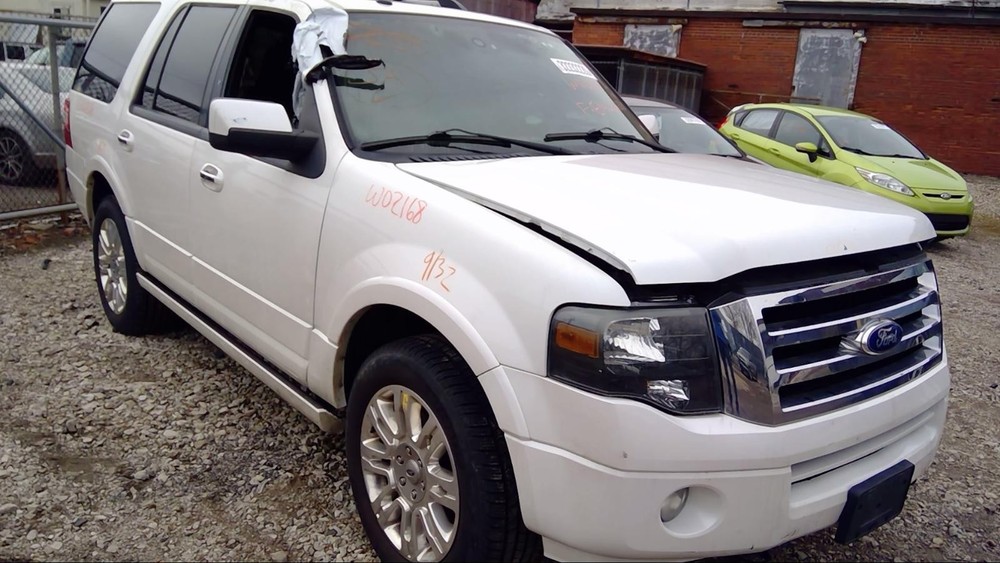 Used Transfer Case Assembly fits: 2011 Ford Expedition Grade B