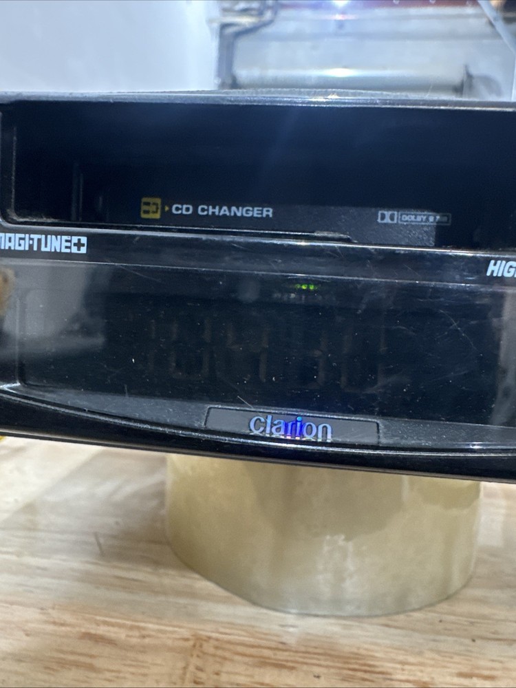 Clarion ARX5470 Car Stereo