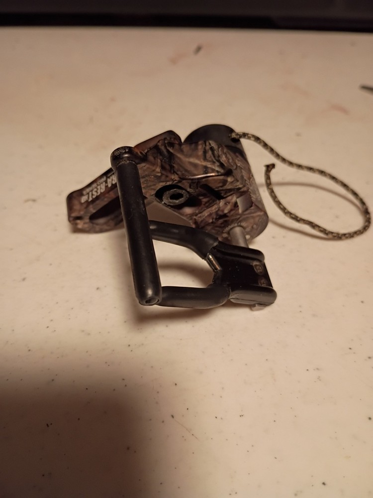 QAD HD Arrow Rest Right Hand Lost Camo
