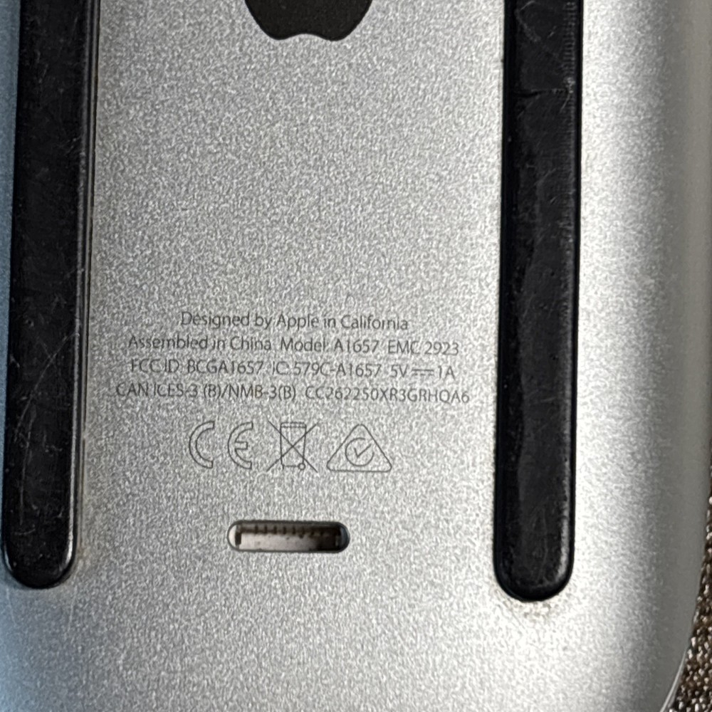 Apple Wireless Keyboard and Magic Mouse 2 (A1657/A1314)