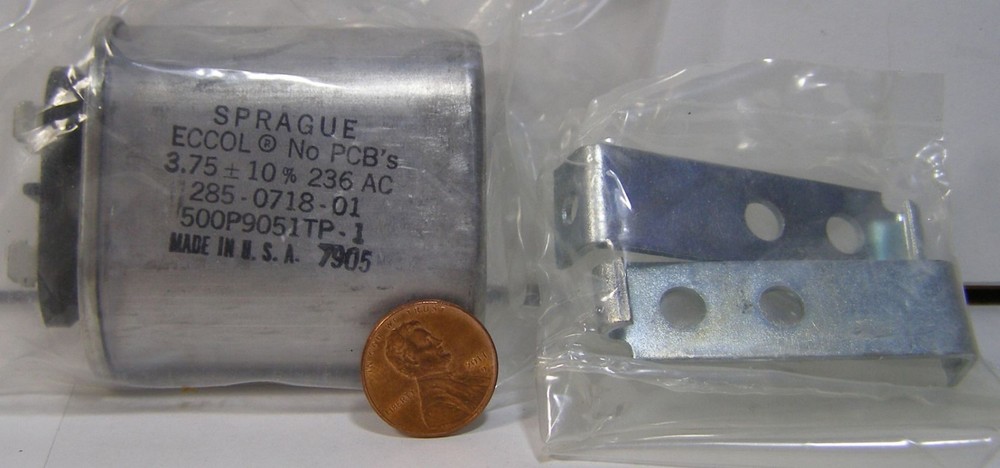 SPRAGUE ECCOL NO PCB'S 285-0718-01 500P9051TP-1 CAPACITOR