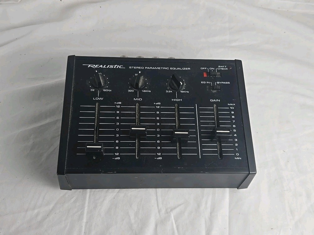 Realistic 32-1106, Stereo Parametric Equalizer, 3 Band Eq