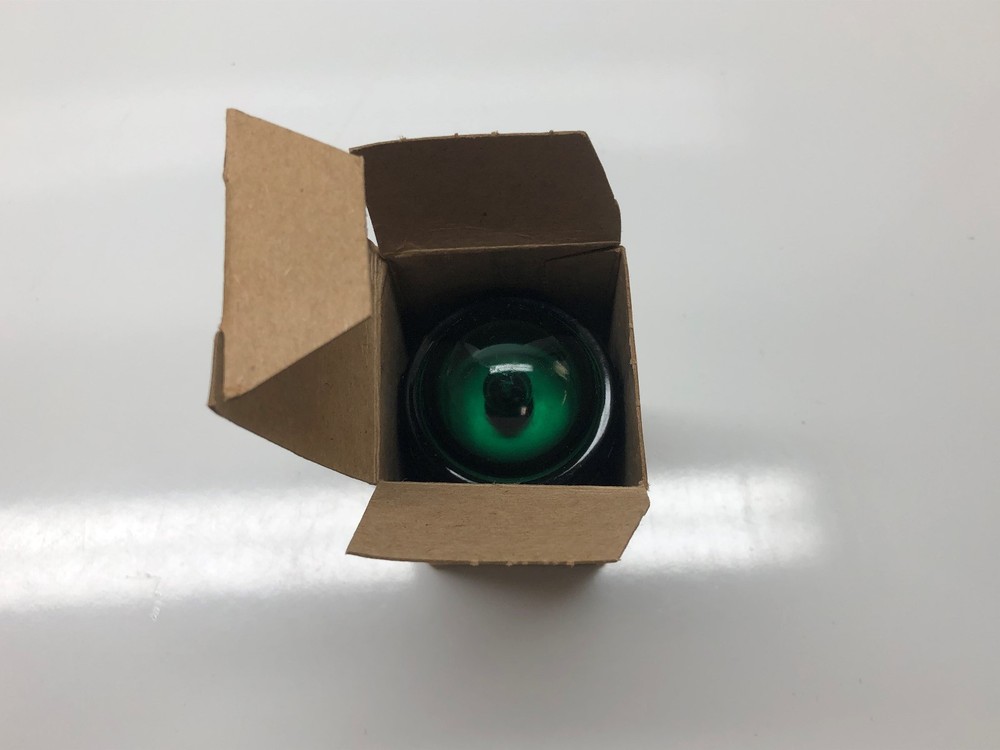 GREEN D-31 DISTRESS MARKER LIGHT