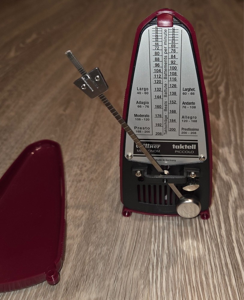 Wittner Taktell Piccolo Keywound Metronome Ruby Red #834