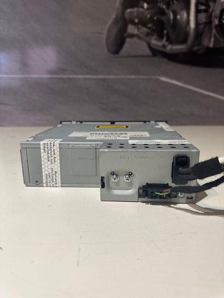 2007 Audi A6 C6 3.2 CD Changer 4E0035111A
