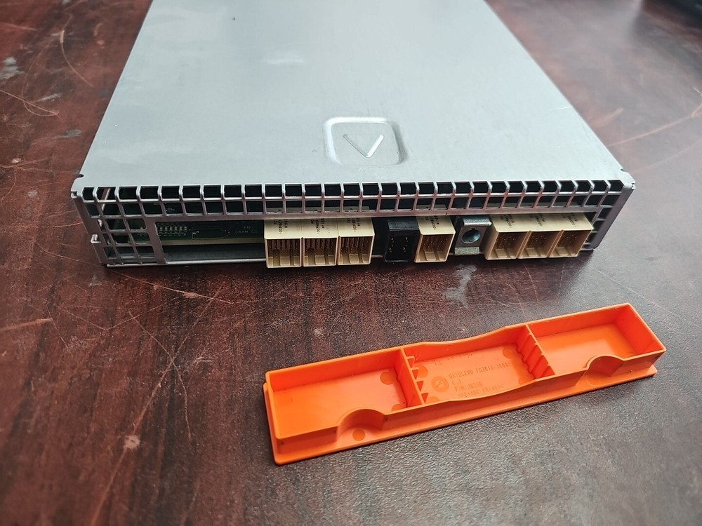 Dell EqualLogic E09M / E09M001 Control Module 12