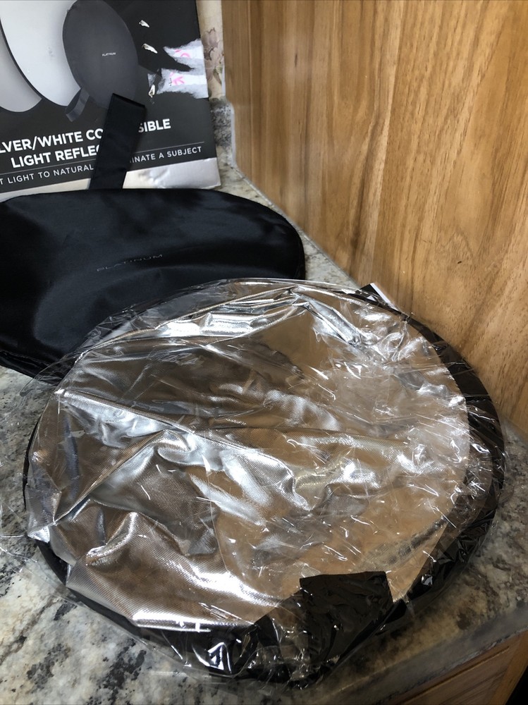 Open Box Platinum Collapsible Light Reflector 32" PT-CLR3221