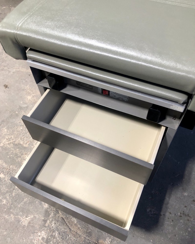 Midmark Ritter 104 Barrier Free Examination Table