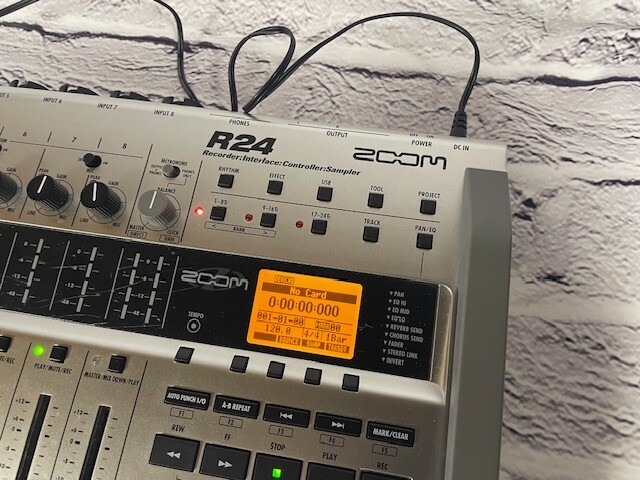 Zoom R24 Multi-track Recorder Controller Sampler Audio Interface fast ship