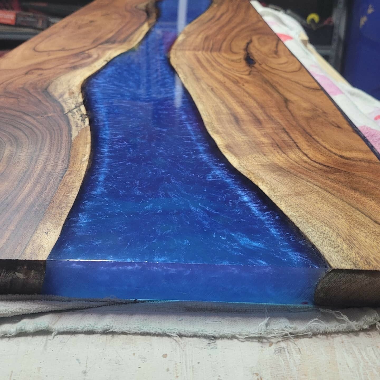 Thick Pour Super Cast 1.5 Gallon Epoxy Resin Kit (Stone Coat Countertops)