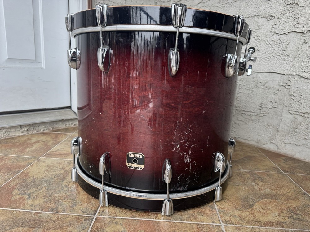 Gretsch Renown Maple Cherry Burst Drum Set