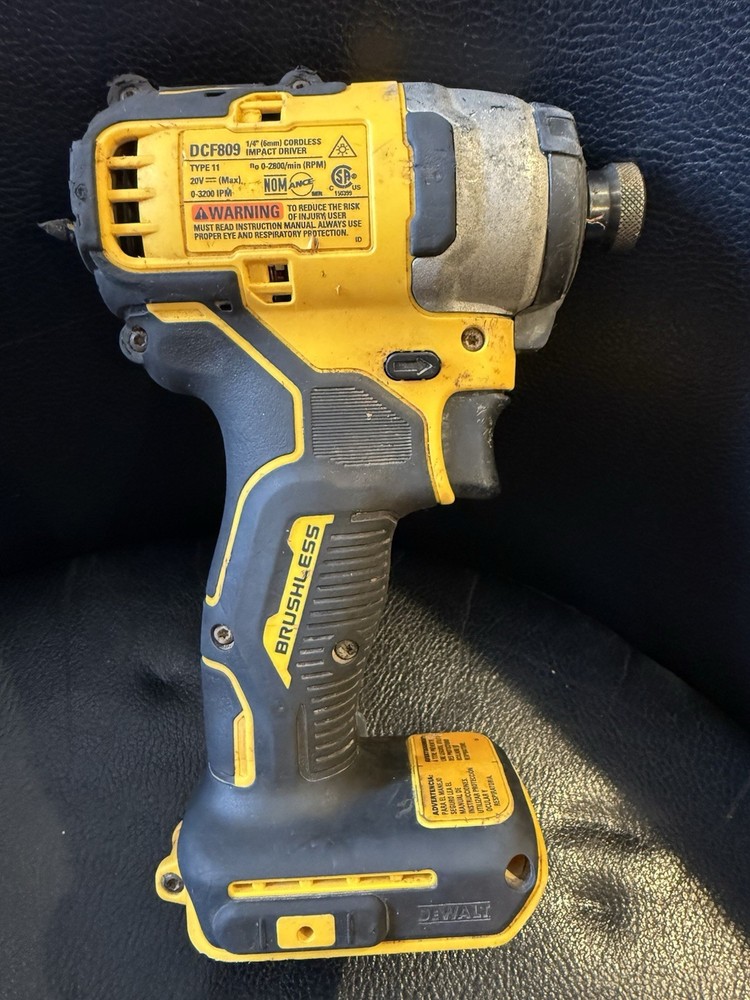 New Dewalt DCF809B 1/4" 20V 20 Volt Max Atomic Compact Brushless Impact Driver