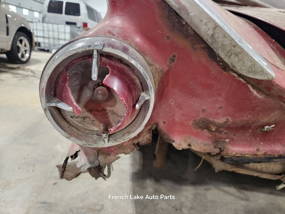 UNTESTED A/M Radio W/ Knobs Fits 1960 BUICK LESABRE 1349538