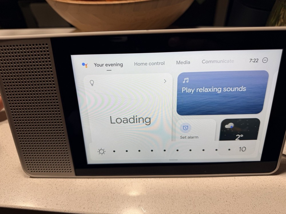 Lenovo 8" Smart Display (Model SD‑8501F) – Google Assistant For Local
