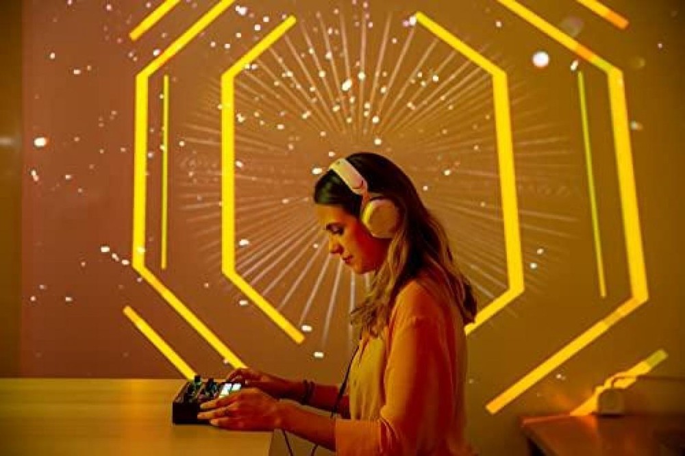 Roland MC-101 GROOVEBOX AIRA