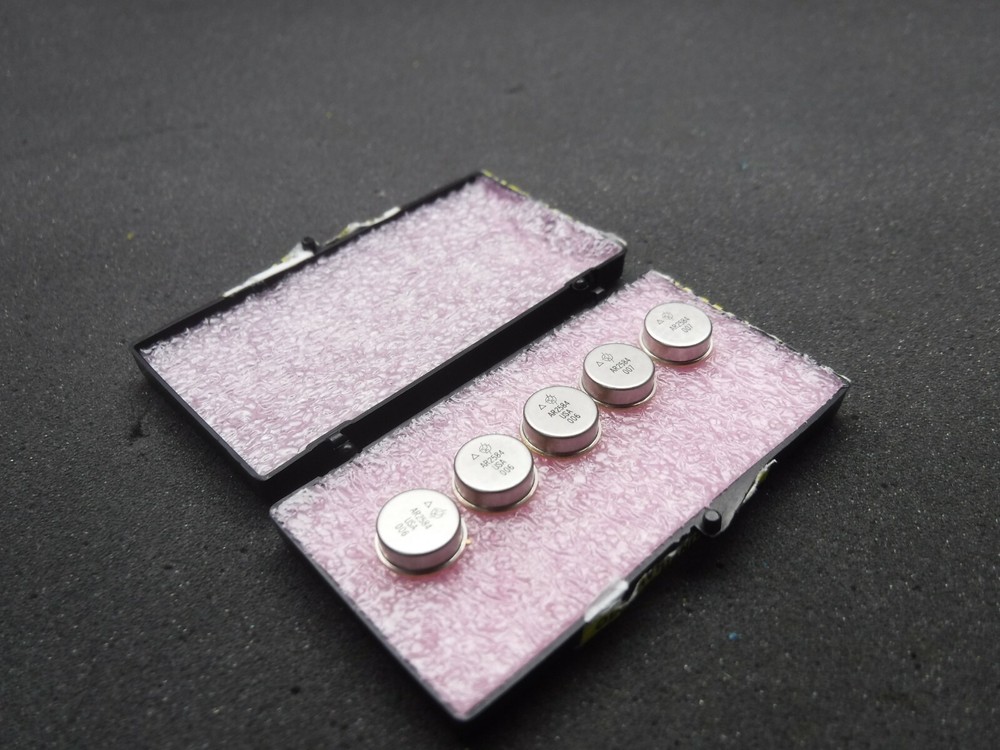 Teledyne AR2584 Microwave Amplifier