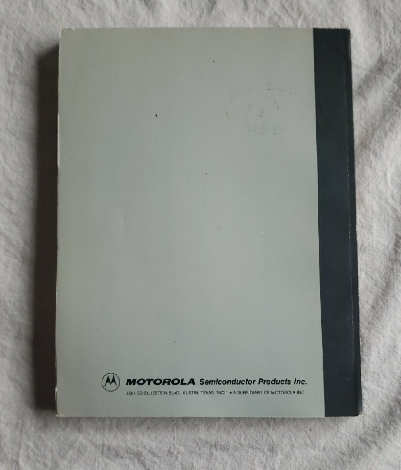Motorola Memory Data Manual (1982) Trade Paperback