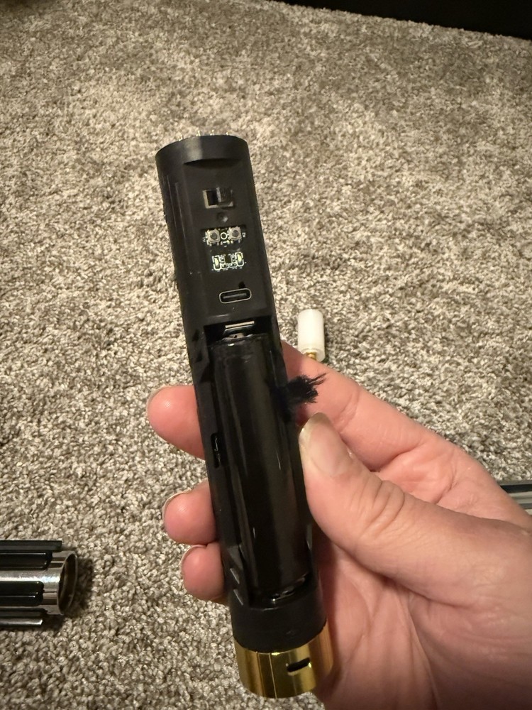 Anakin Skywalker Episode 3 Lightsaber