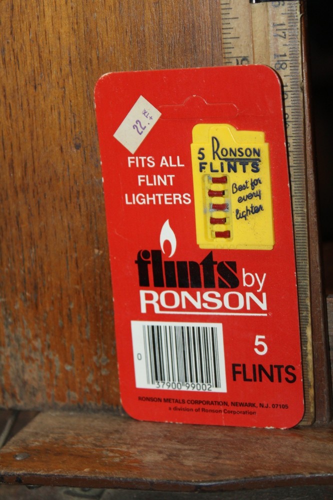 Vintage Sealed 5 Ronson Flints On Card for Lighter