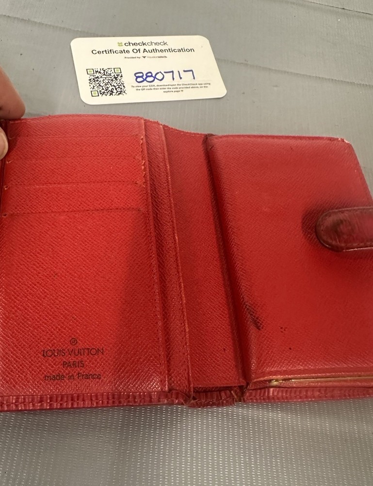 LOUIS VUITTON Epi Agenda Red LV Auth