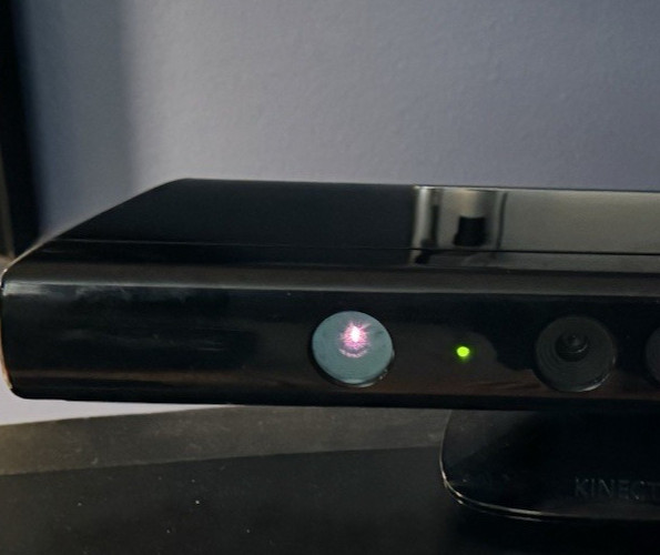 Microsoft Xbox 360 Kinect Sensor Bar Model 1473 with 3 Games Bundle Lot