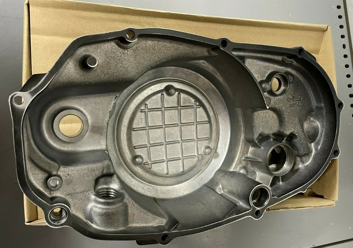 1987-2006 Yamaha Banshee 350 Right Crankcase Cover OEM 2GU-15421-00-00