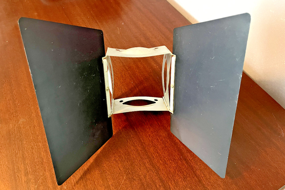 2 leaf Barn Doors For Studio Spot Lighting -- Photography