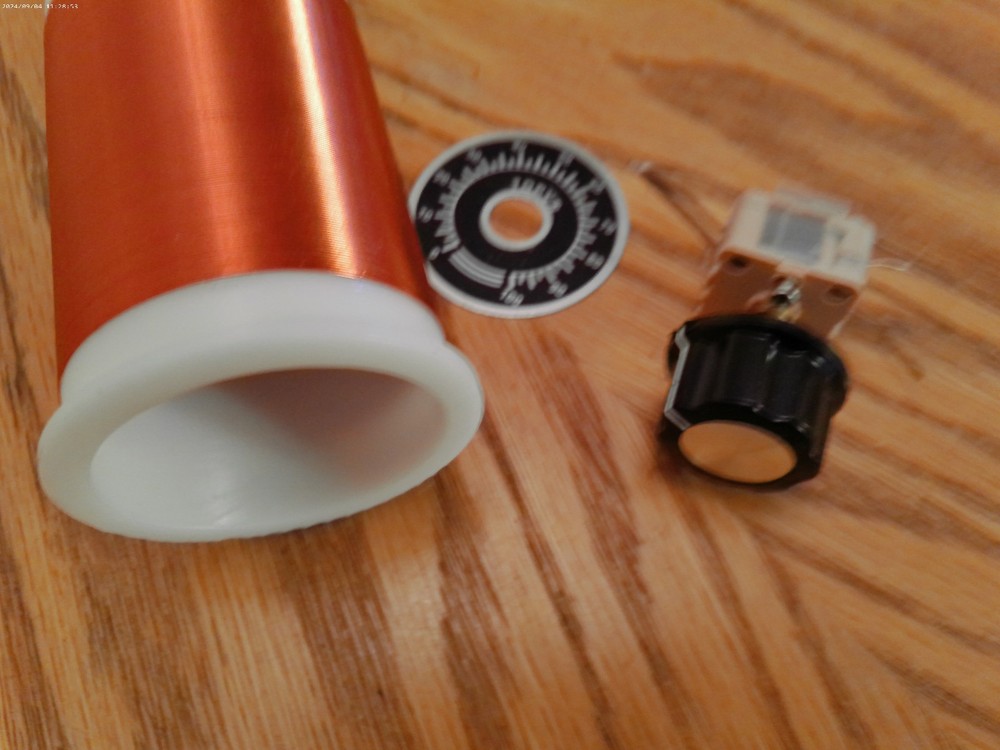 NICE LONGWAVE AM BCDST. PLUG-IN COIL, VARIABLE CAPACITOR KNOB AND DIAL SCALE