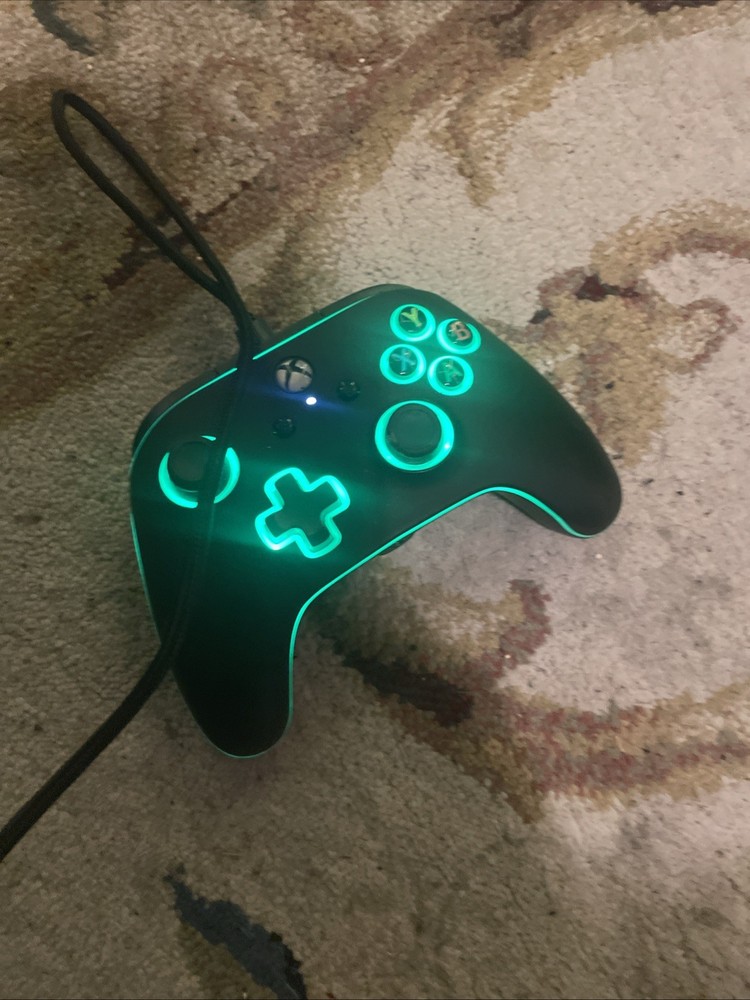 Smart Sharp Tv With Xbox One And Controller