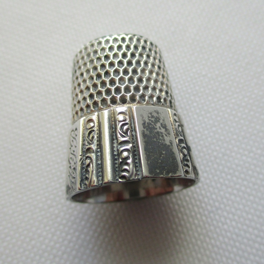 Vintage Simons Bros. Sterling Silver Thimble Size 9