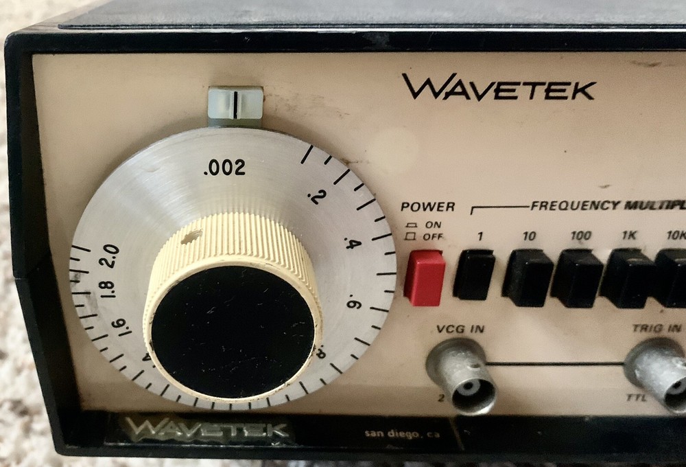 WAVETEK Model 182 Function Generator, 2 Mz