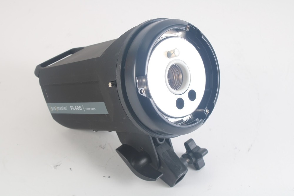 ProMaster PL400 Advanced LCD Control Studio Light