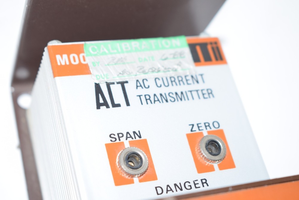 MOORE ACT AC Current Transmitter ACT/0-5A 4-20ma 1174ac